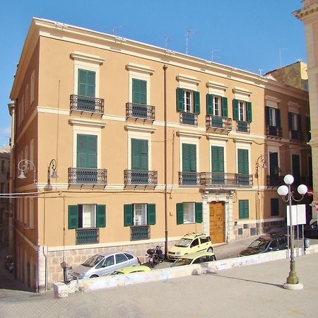 דירות קליארי Residenze Palazzo Pes חדר תמונה
