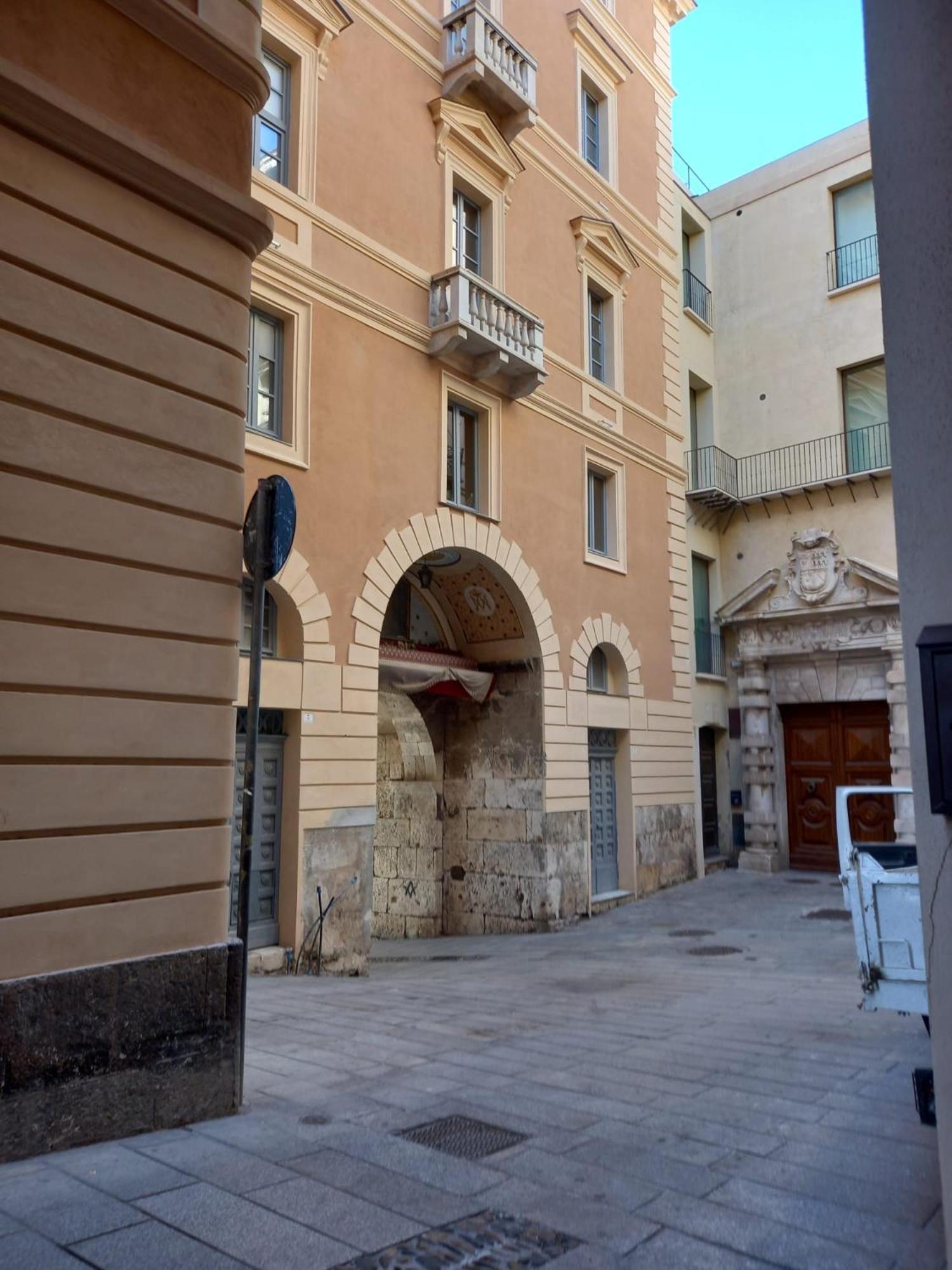 דירות קליארי Residenze Palazzo Pes מראה חיצוני תמונה
