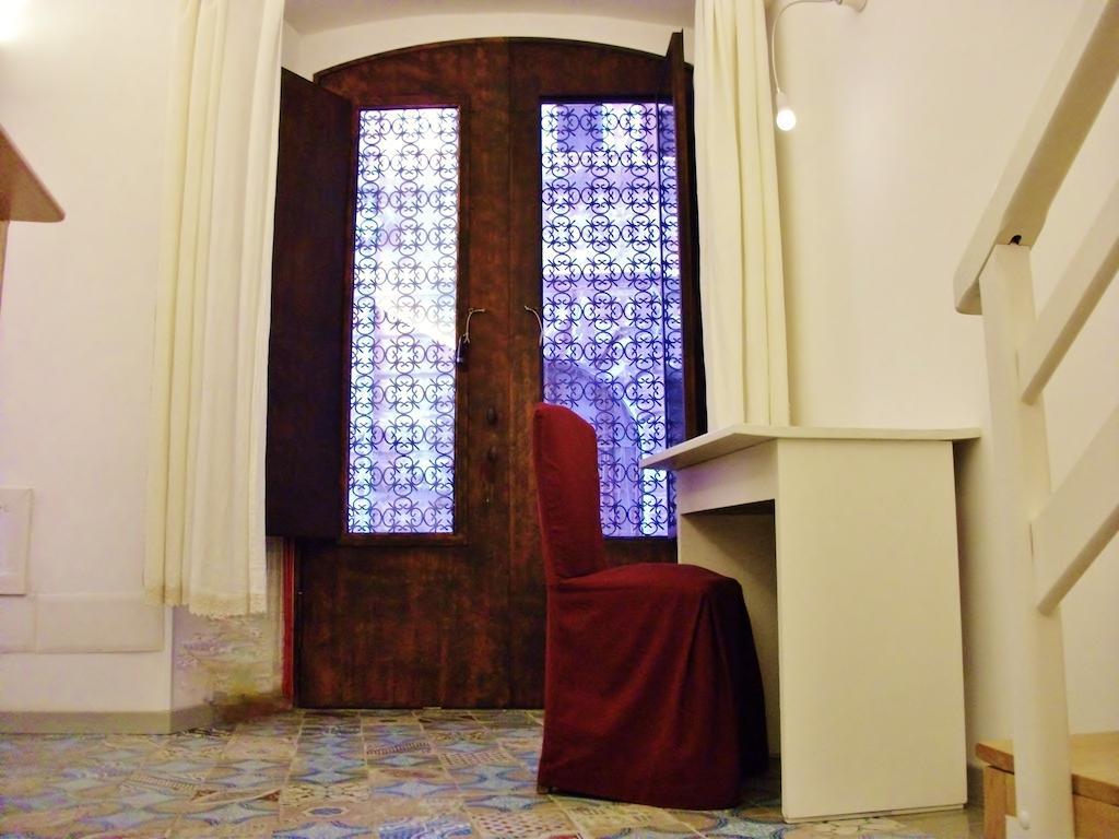 דירות קליארי Residenze Palazzo Pes חדר תמונה